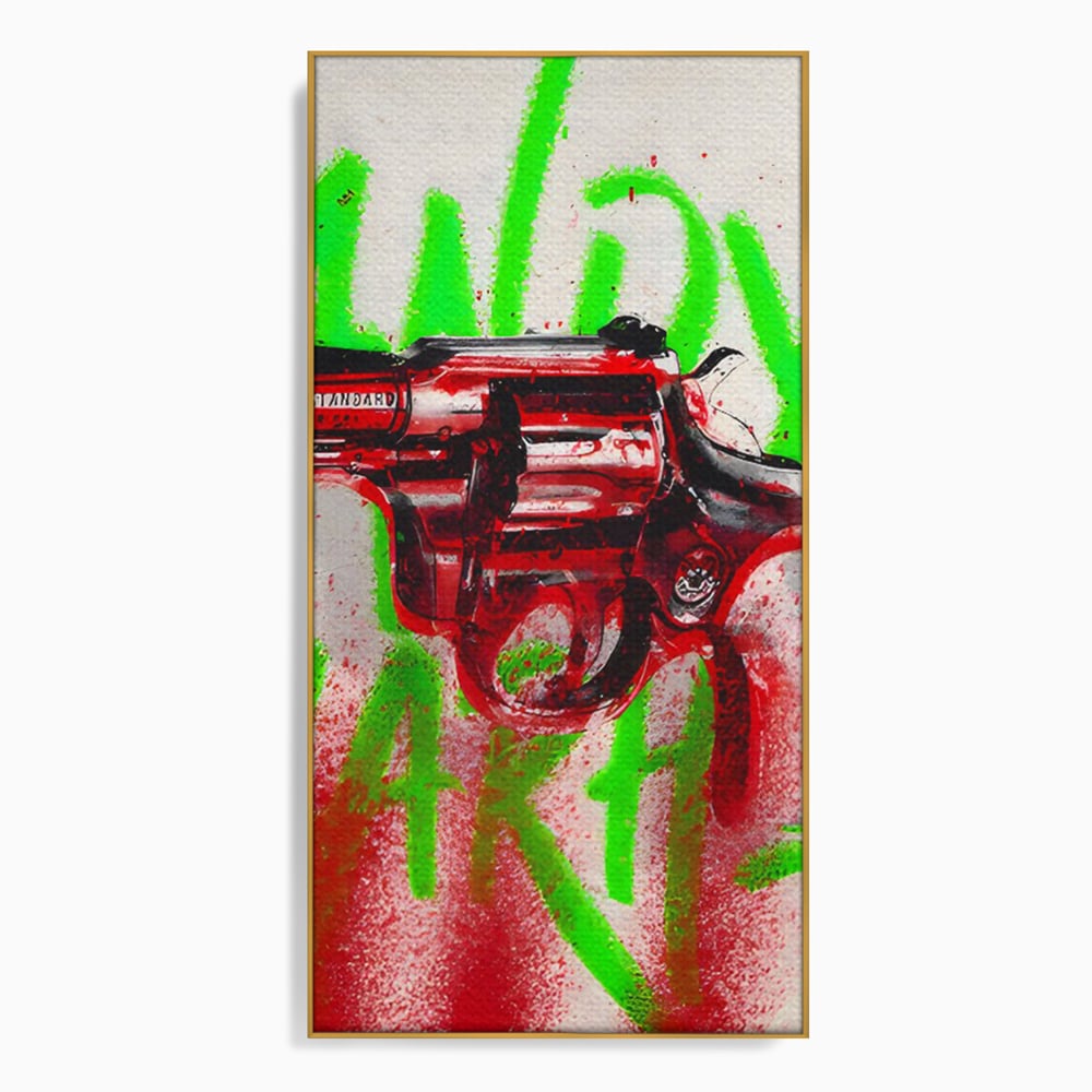 Tablou canvas cu tablou canvas cu pistol rosu si graffiti, in rama de aluminiu auriu